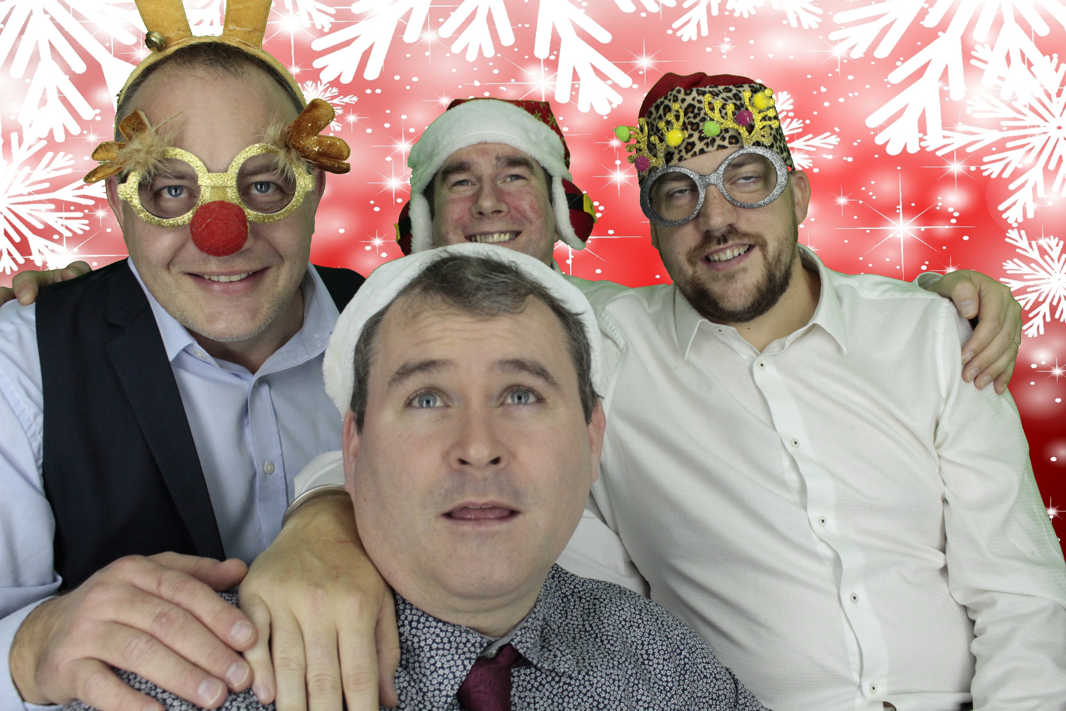 Silvermere Christmas Party | View more photos from the event at gallery.myphotoboothexperience.co.uk/u/MyPhotoBoothExperienceLtd/Silvermere-Christmas-Party-3